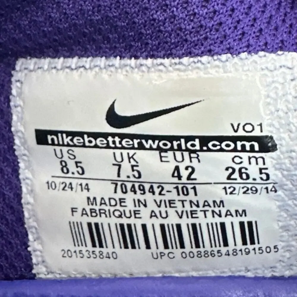 Nike KB Mentality 704942-101 Men's Size 8.5 White Court Purple Mamba